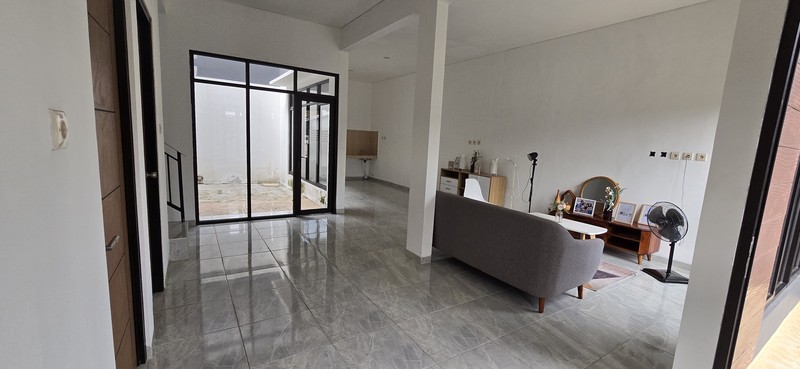 Menarik rumah brand new baru di Nusa Loka BSD CIty