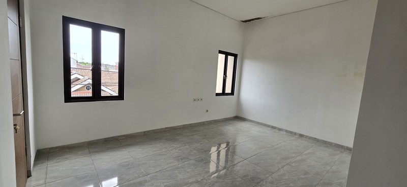 Menarik rumah brand new baru di Nusa Loka BSD CIty