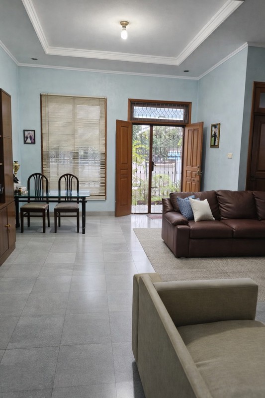 Rumah bagus siap huni dalam perumahan di Bumi Bintaro Permai