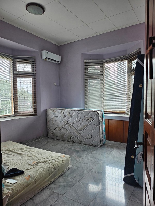 Rumah bagus siap huni dalam perumahan di Bumi Bintaro Permai