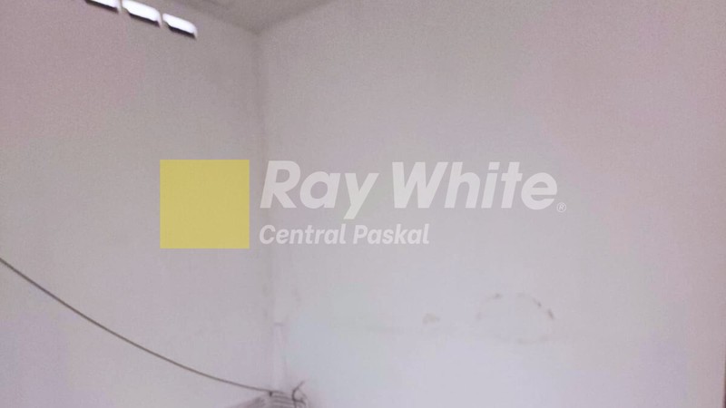 Ruko di Mainroad Mekar Wangi 3,5 Lantai Bandung