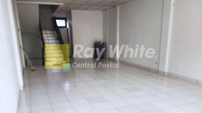 Ruko di Mainroad Mekar Wangi 3,5 Lantai Bandung
