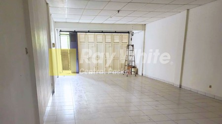 Ruko di Mainroad Mekar Wangi 3,5 Lantai Bandung