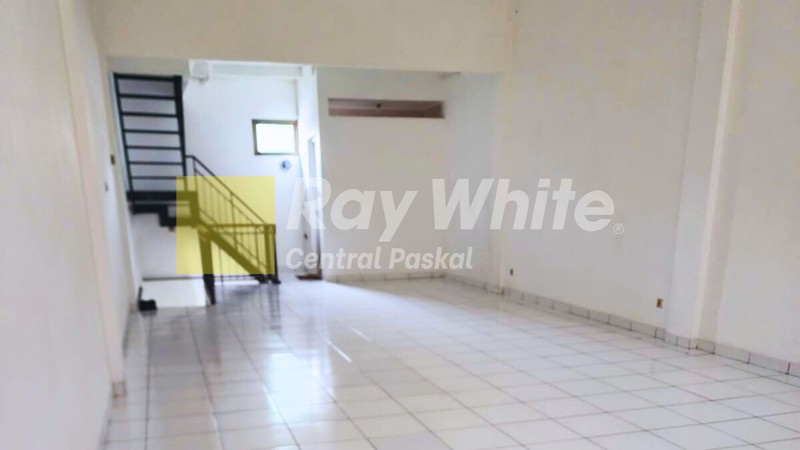 Ruko di Mainroad Mekar Wangi 3,5 Lantai Bandung