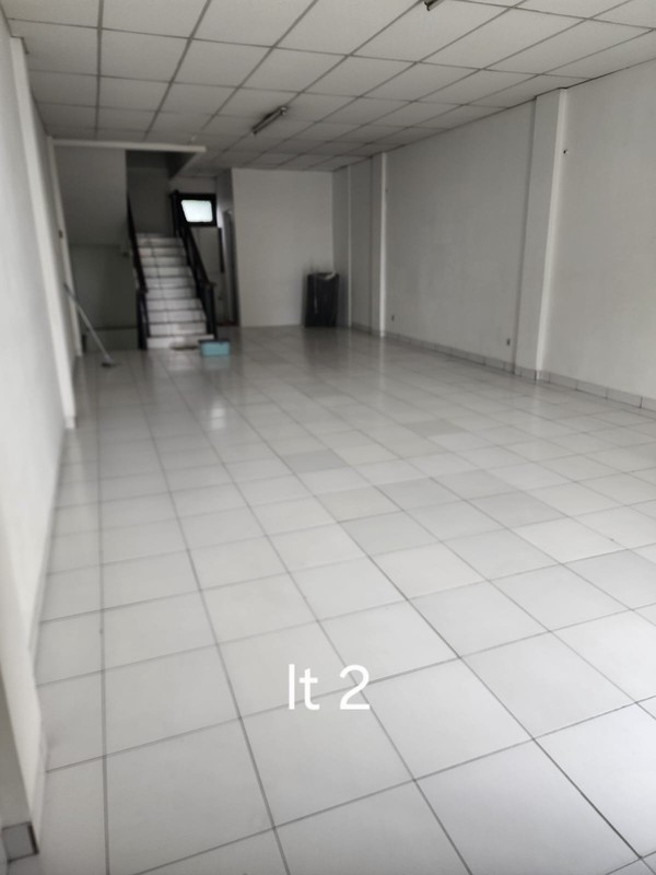 Ruko di Mainroad Mekar Wangi 3,5 Lantai Bandung