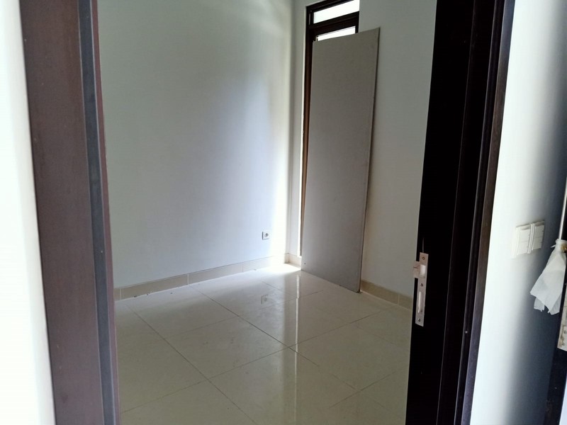 rumah siap huni dikawasan BSD 