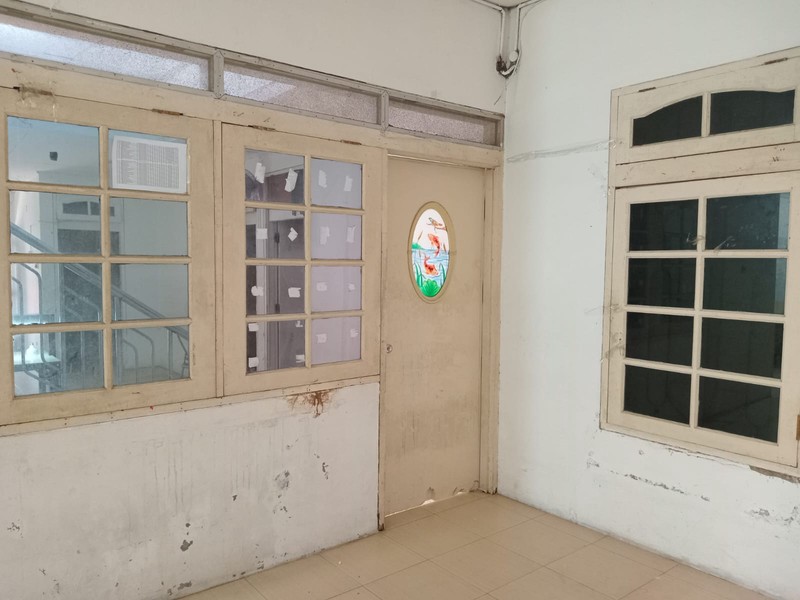 Disewakan Murah Rumah di Manyar Indah Surabaya