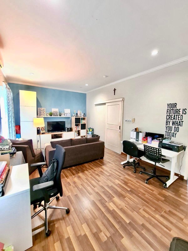 Rumah modern minimalis siap huni di Bintaro Jaya sektor 9