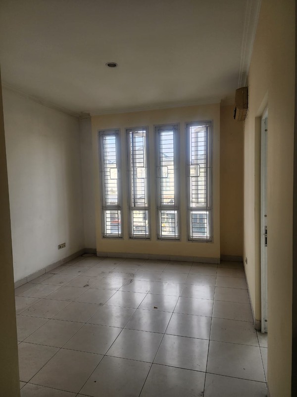 Rumah Kokoh 2, Rapi Terawat di Kota Wisata Cibubur 