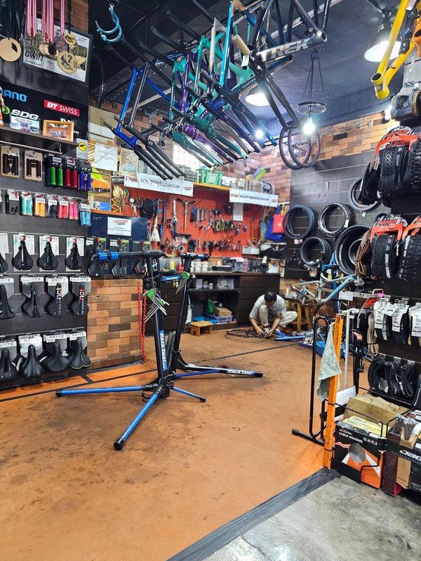 Ruko Siap Pakai Di Lokasi Strategis Emerald Avenue Bintaro Sektor 9