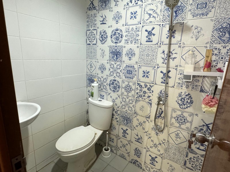 Rumah modern minimalis di kawasan berkembang Aryana Karawaci