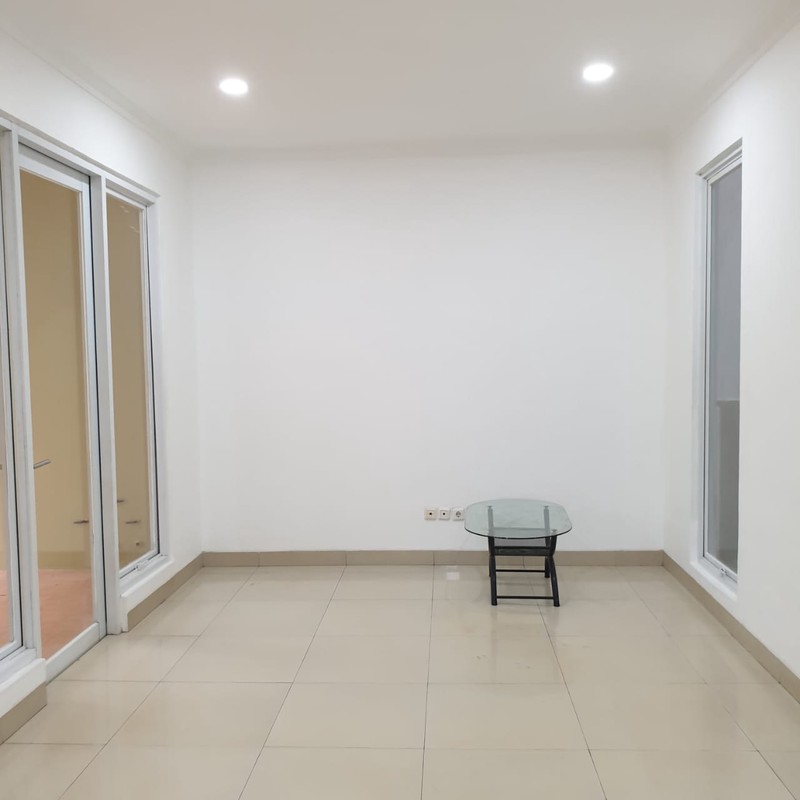 Rumah Rapih Modern di Cluster Fiordini Gading Serpong