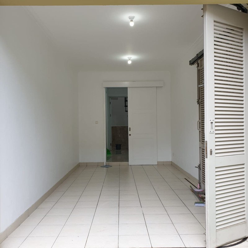 Rumah Rapih Modern di Cluster Fiordini Gading Serpong