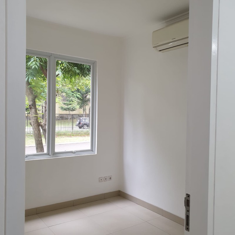 Rumah Rapih Modern di Cluster Fiordini Gading Serpong