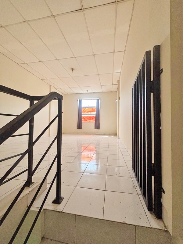 Ruko 2 Lantai siap huni di Pasar Modern 8 Alam Sutera