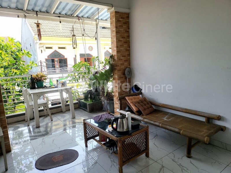 Rumah 2 Lantai Bagus dan Siap Huni di Depok Dekat Akses Tol