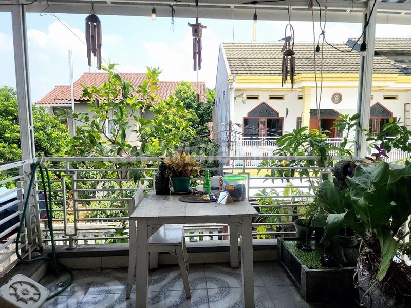 Rumah 2 Lantai Bagus dan Siap Huni di Depok Dekat Akses Tol