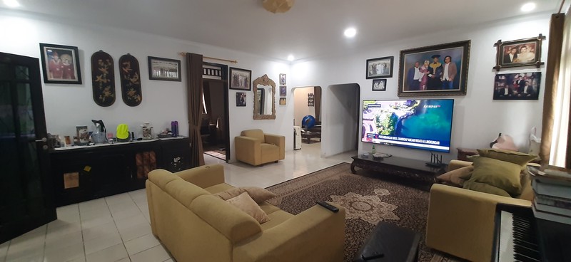 Dijual Tanah Strategis Luas 939 M2 Bonus 3 Bangunan Dekat Stasiun Lrt Harjamukti Depok