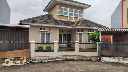 Rumah Nyaman di Graha Raya Bintaro - Lokasi Strategis, Lingkungan Asri