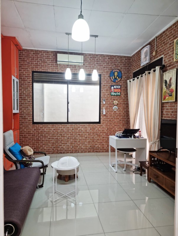 Rumah Nyaman di Graha Raya Bintaro - Lokasi Strategis, Lingkungan Asri