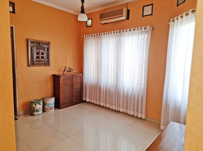 Rumah Nyaman di Graha Raya Bintaro - Lokasi Strategis, Lingkungan Asri