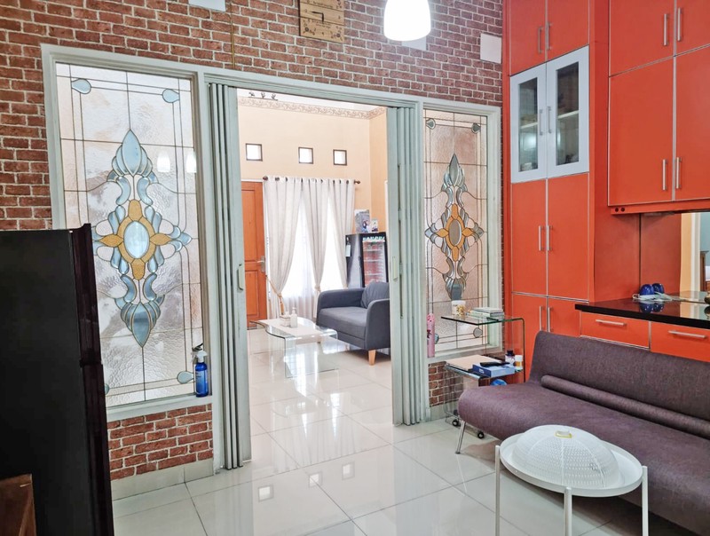 Rumah Nyaman di Graha Raya Bintaro - Lokasi Strategis, Lingkungan Asri