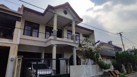  Rumah 3 lantai - Pondok Candra Indah Belakang RS.Mitra keluarga.