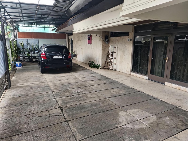 Jual Rumah Strategis di Kupang Indah Surabaya Barat