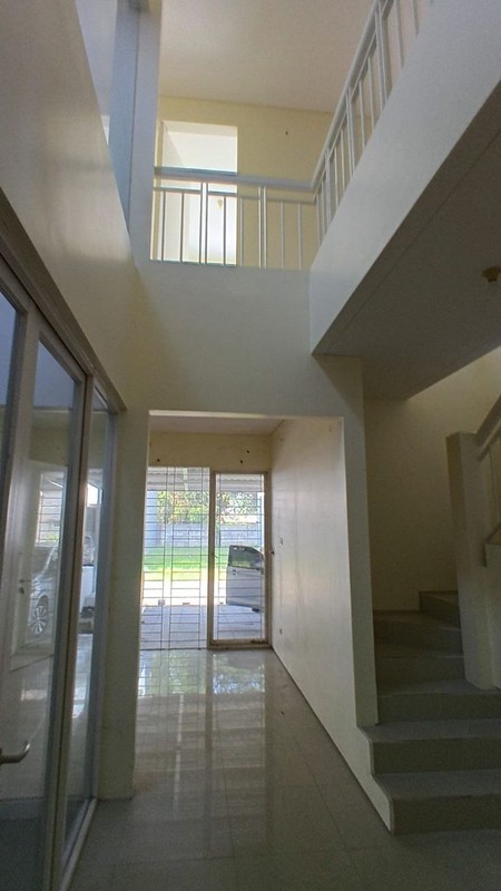 Jual Rumah Murah 2 Lantai di Surabaya Barat Royal Residence