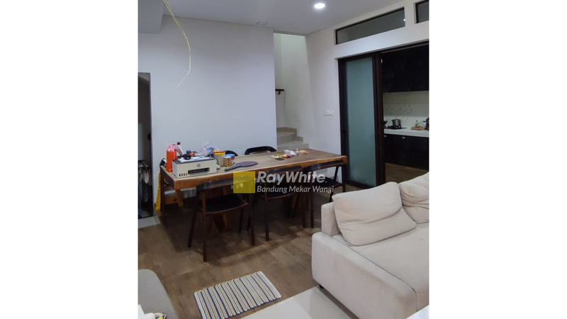 Rumah Siap Huni Summarecon Semi Furnish