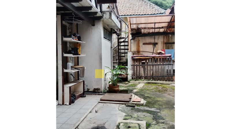 Ruang Usaha Strategis Cihampelas