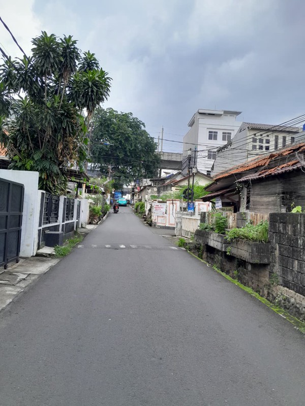 Rumah Tua Hitung Tanah 193 m² SHM Dekat MRT Fatmawati - Jl Cilandak Belakang CITOS
