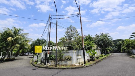 Rumah di Kompleks Tanjung Barat Indah, Jakarta Selatan, di hook, dekat akses tol JORR