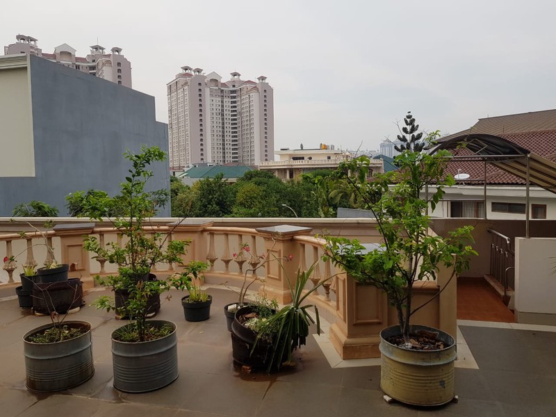 Rumah Mewah Di Villa Gading Indah