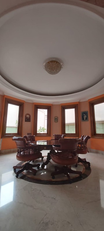 Rumah Mewah Di Villa Gading Indah