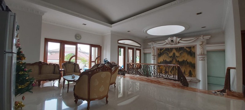 Rumah Mewah Di Villa Gading Indah