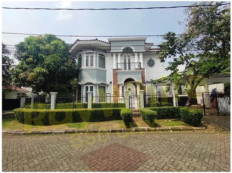 Hunian cantik di Griya Loka BSD