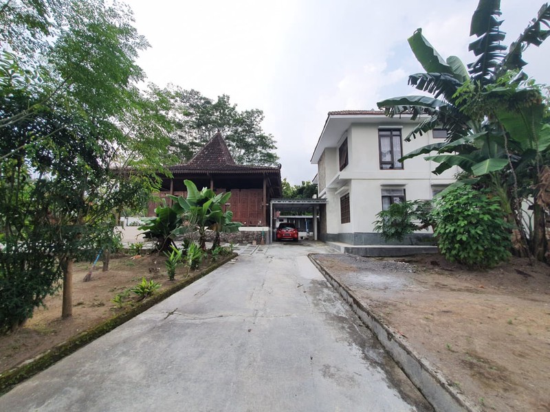 Rumah dg Joglo Berlahan Luas di Jl. Turi km.3, Sleman - DI.Yogyakarta
