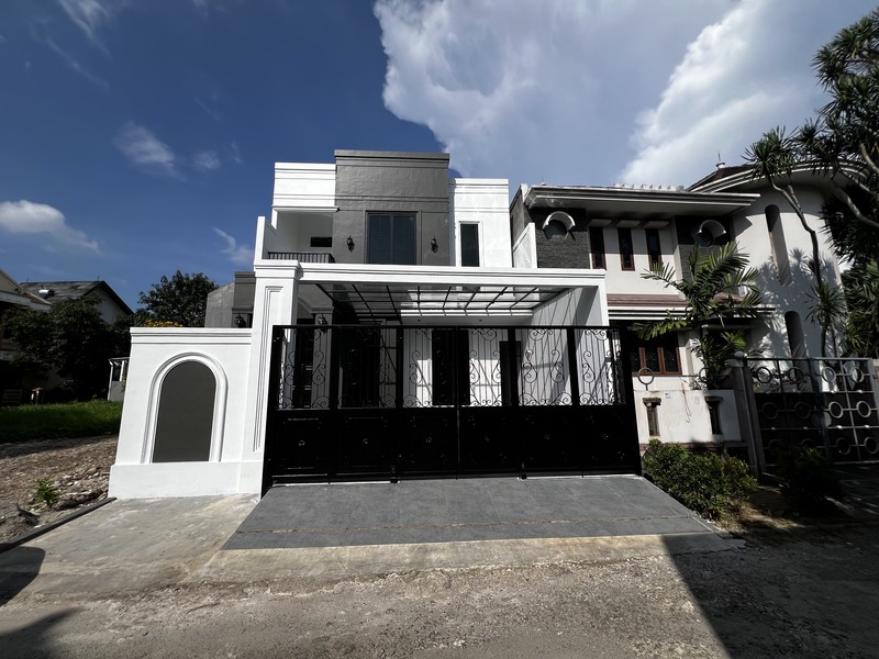 Rumah 2 Lantai Baru di Kencana Loka,  dekat sekolah Cikal, St John BSD