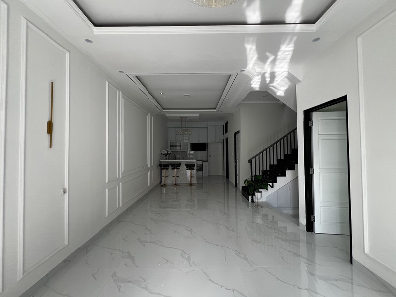 Rumah 2 Lantai Baru di Kencana Loka,  dekat sekolah Cikal, St John BSD