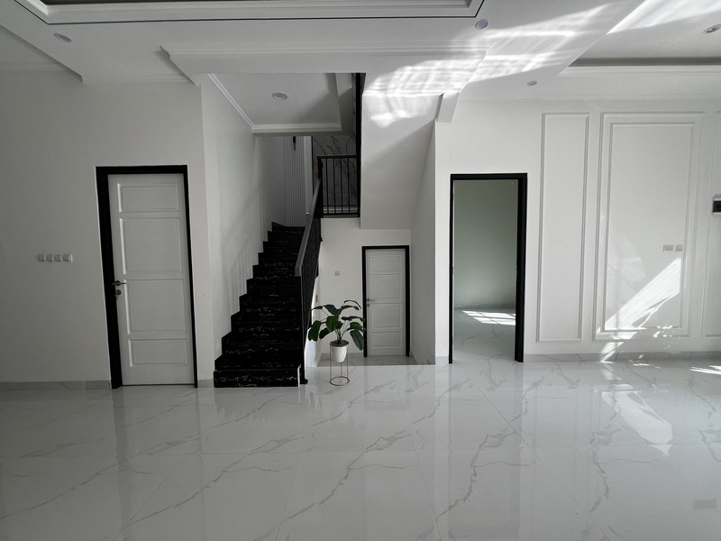 Rumah 2 Lantai Baru di Kencana Loka,  dekat sekolah Cikal, St John BSD