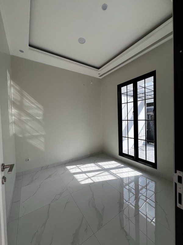 Rumah 2 Lantai Baru di Kencana Loka,  dekat sekolah Cikal, St John BSD