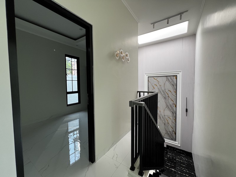 Rumah 2 Lantai Baru di Kencana Loka,  dekat sekolah Cikal, St John BSD