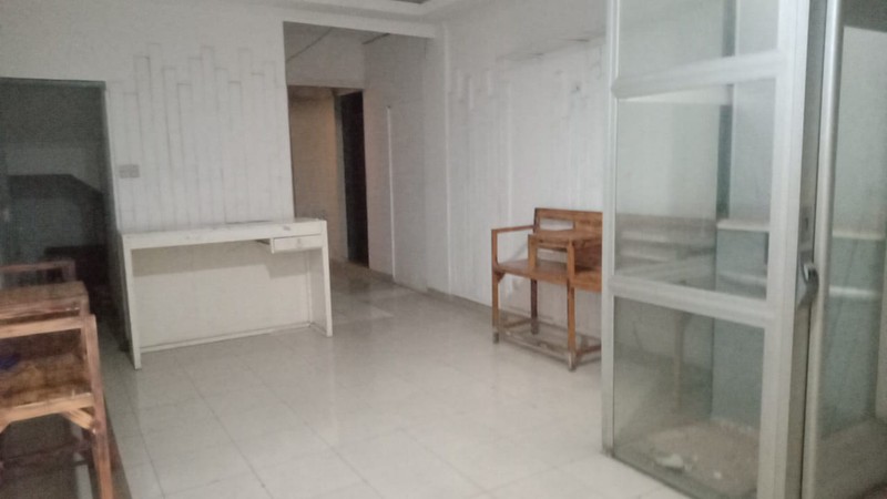 Ruko Hoek 3 Lantai Parkir Luas + Lift - Urbana Place Ciputat Tangsel Cocok Klinik, Gym, Kantor