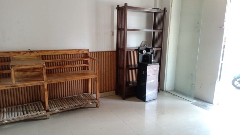 Ruko Hoek 3 Lantai Parkir Luas + Lift - Urbana Place Ciputat Tangsel Cocok Klinik, Gym, Kantor