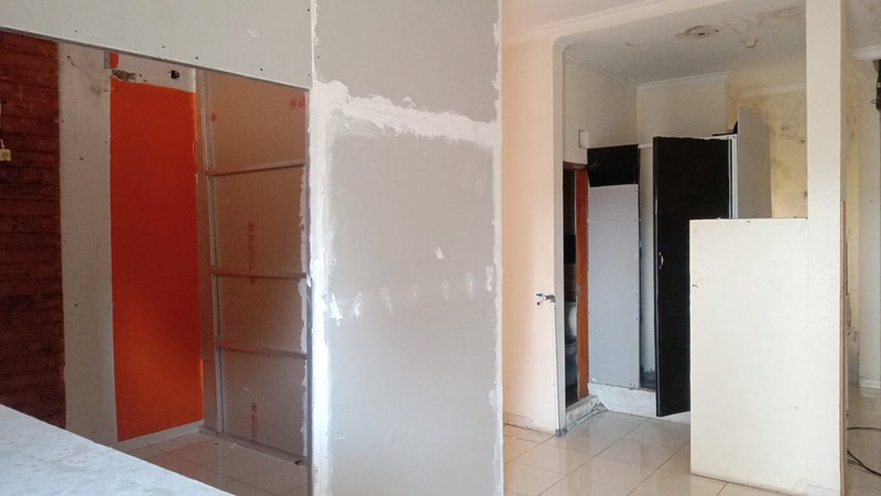 Ruko Hoek 3 Lantai Parkir Luas + Lift - Urbana Place Ciputat Tangsel Cocok Klinik, Gym, Kantor