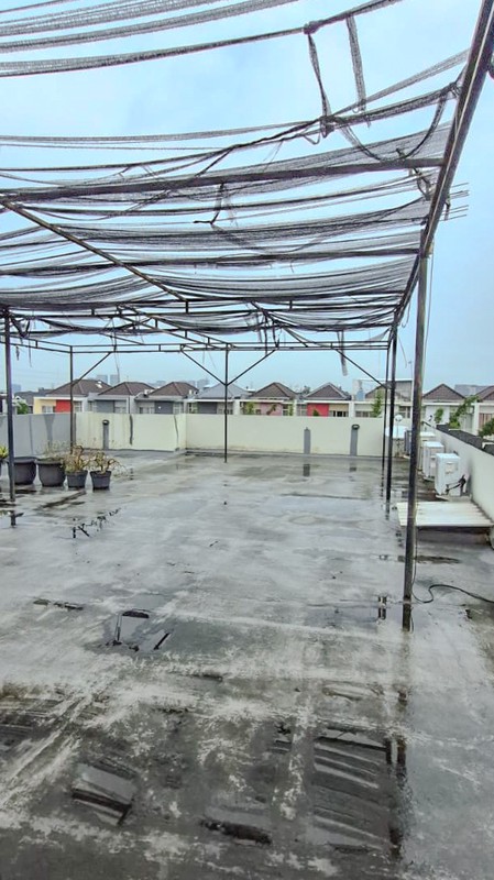 Rumah di Pantai Indah Kapuk PIK, dekat Camar Long Beach Volendam