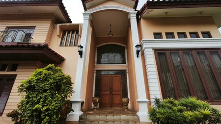 Rumah Villa Cinere Mas, Lebak Bulus, Swimming pool