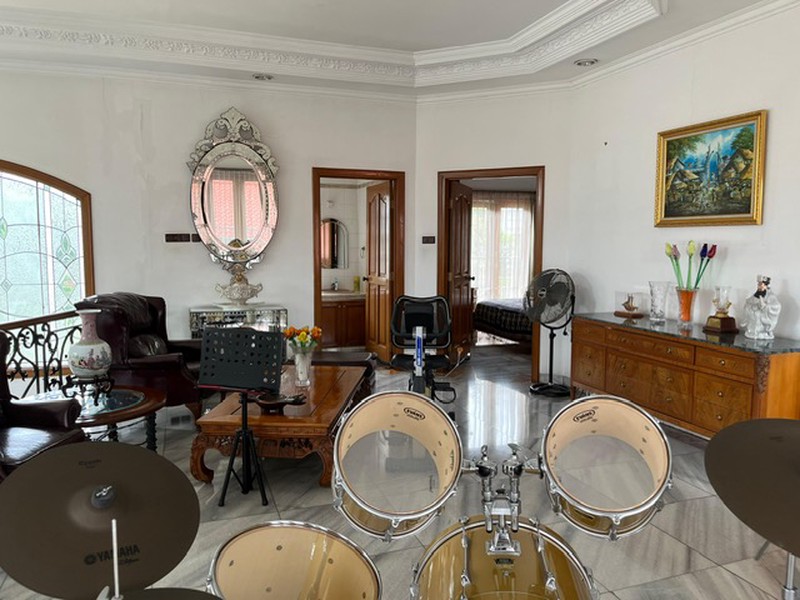 Rumah Villa Cinere Mas, Lebak Bulus, Swimming pool