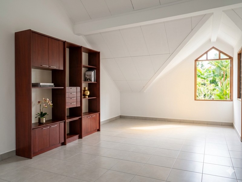 Rumah Kelapa Puan Timur, Kelapa Gading